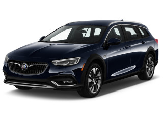 2020 Buick Regal 5dr Wagon Essence AWD Angular Front Exterior View